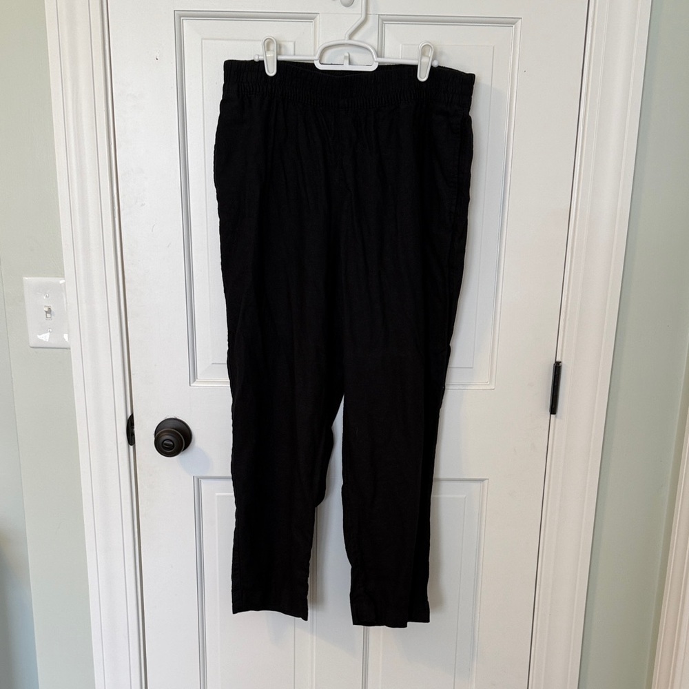 Old Navy Black Straight Leg Pants